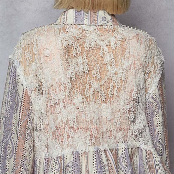 POL. 💜 Paisley Lace Button-Up Shirt with Embellishments - Picture 5 of 7